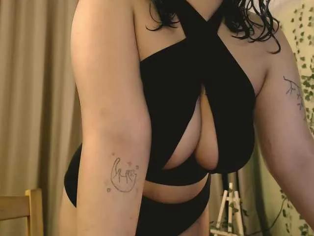 BongaCams Honeybrownie honeybrownie from BongaCams