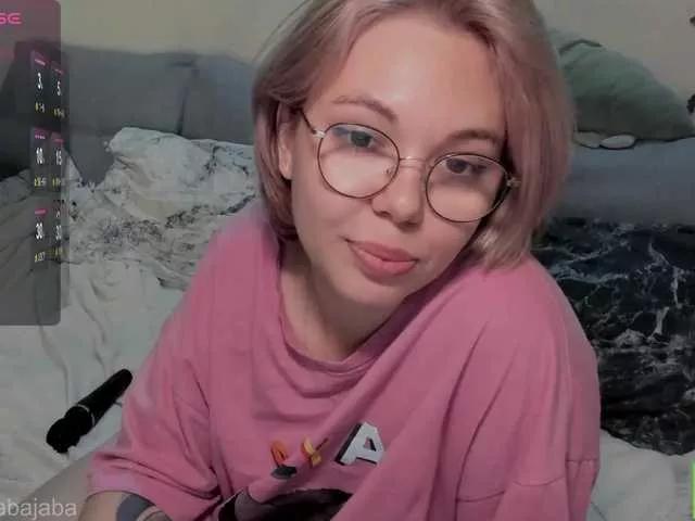 hotbabatopp on BongaCams 