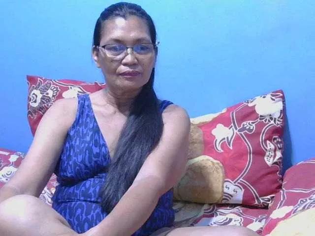 hOtGranny4u on BongaCams 