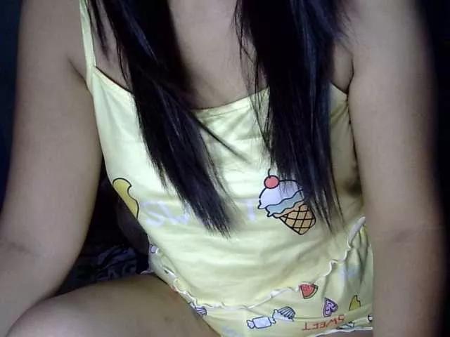 HOTTIEMEE on BongaCams 