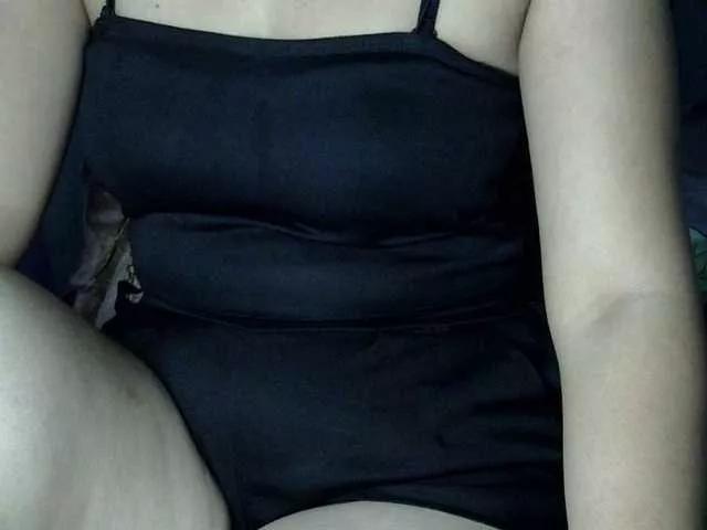 HOTTIEMEE on BongaCams 