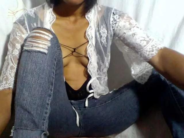 Offline Imanoellah on BongaCams