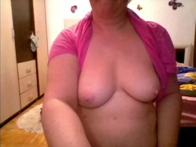 Offline ina77 on BongaCams