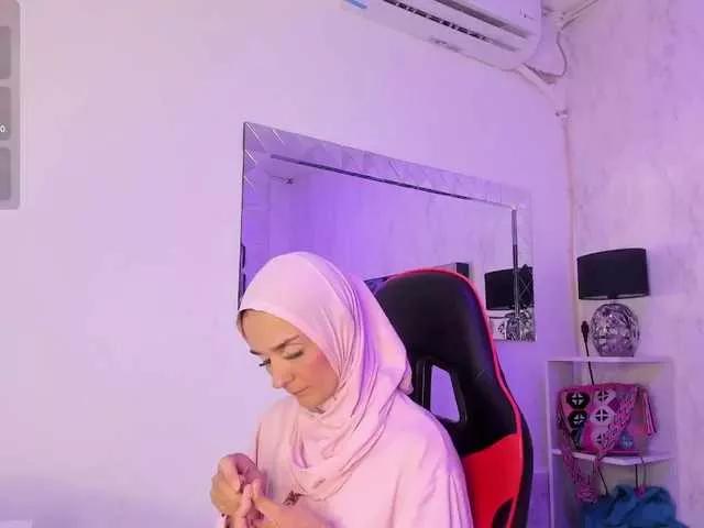 IrisKarimm on BongaCams 