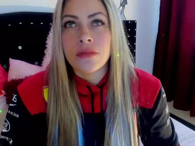 Ivypoison10 on BongaCams 