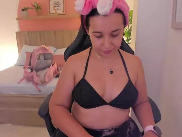 izaro22 on BongaCams 