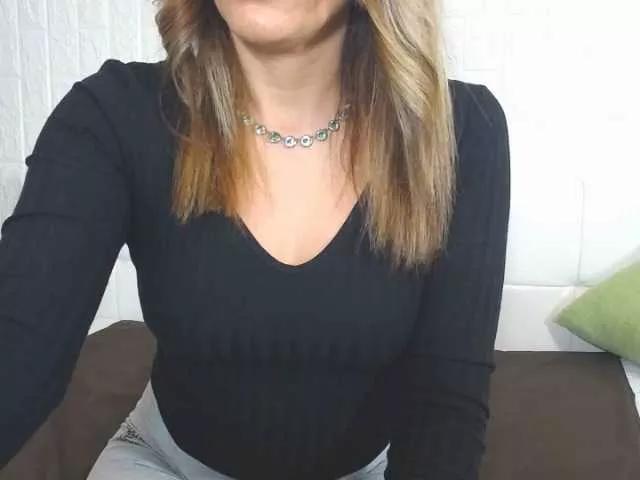 Jasmineb on BongaCams 