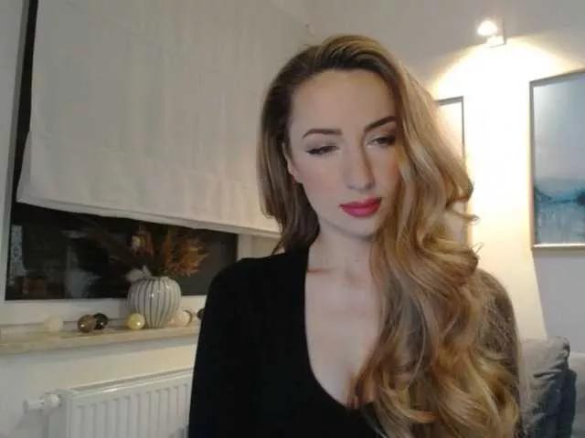 JulietteGlow on BongaCams 