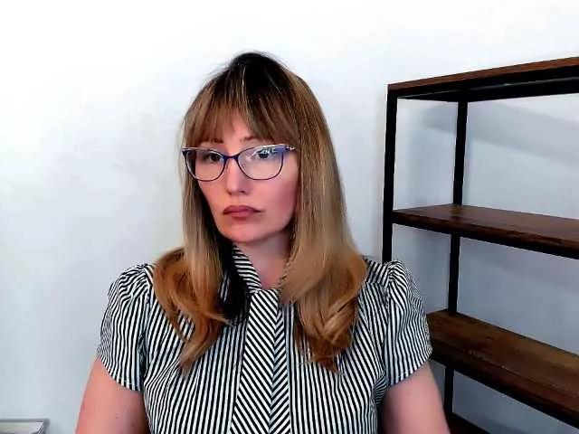 JustineAmore on BongaCams 