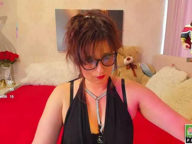 karilana on BongaCams 