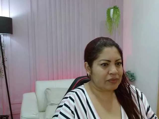 Karla-Hiltonn18 on BongaCams 