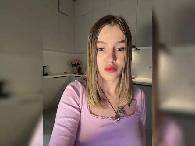 KateDanverr on BongaCams 
