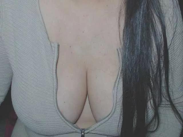 Kellyshowpv on BongaCams 