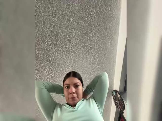 khatyjonesjones on BongaCams 