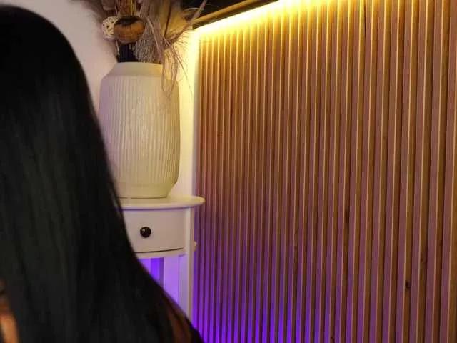 KimyBroox on BongaCams 