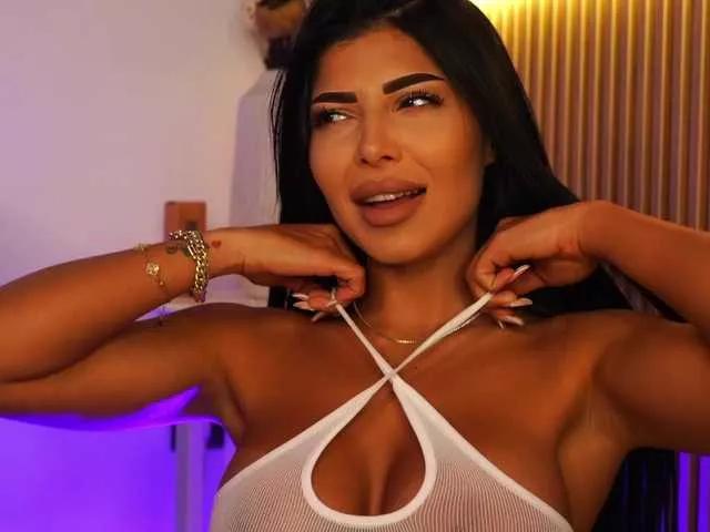 KimyBroox on BongaCams 