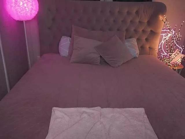 KiraCandyS on BongaCams 