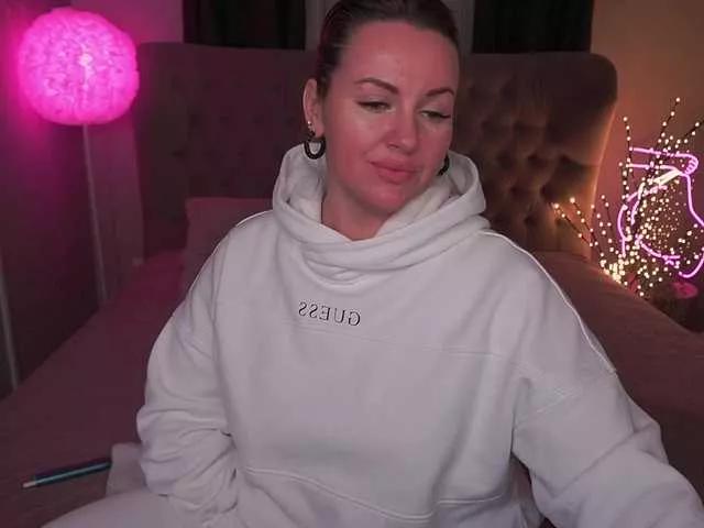 KiraCandyS on BongaCams 