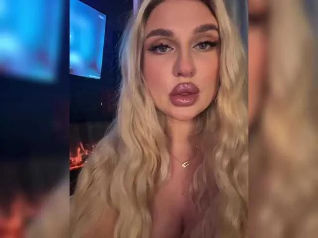 Kotofeyka1 on BongaCams