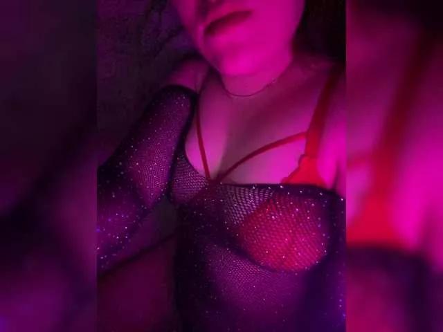 kriskiss on BongaCams 