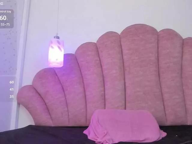 Offline Layla-arabelle on BongaCams