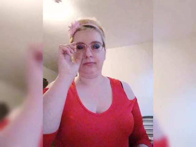 LeonaSplash on BongaCams 