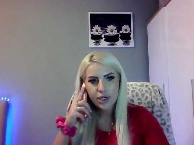 Watch sweet escort LeylaDesire LeylaDesire from BongaCams