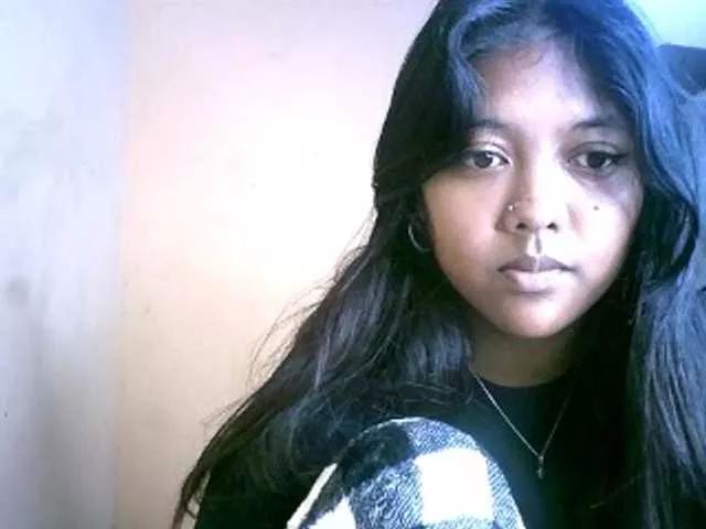 Liizaah on BongaCams 