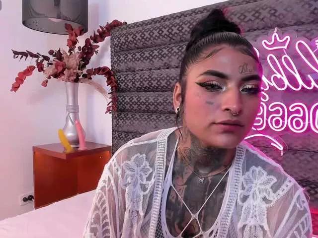 Lilbye066evil on BongaCams 