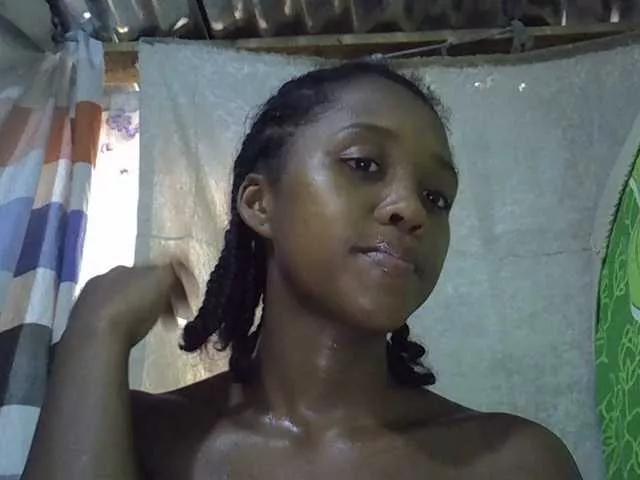 Lillteblackgirl on BongaCams 