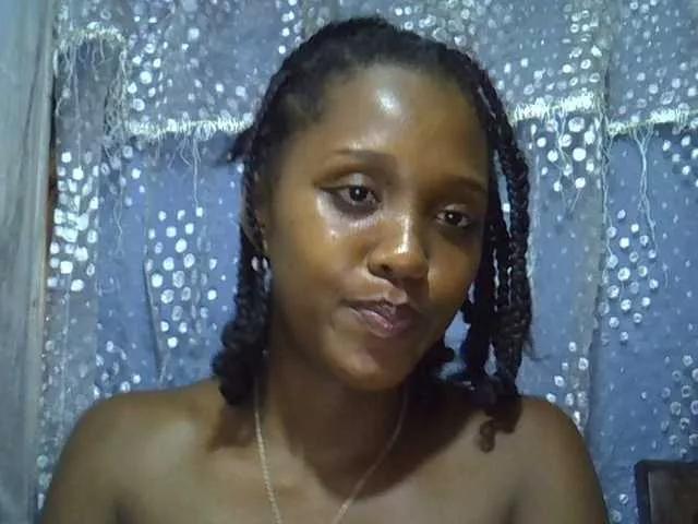 Lillteblackgirl on BongaCams 