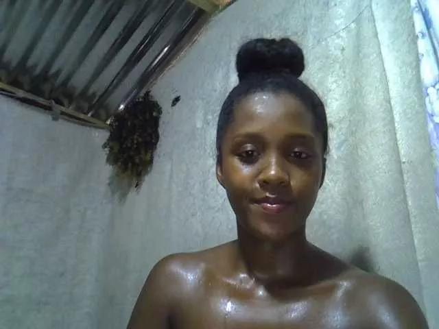 Lillteblackgirl on BongaCams 
