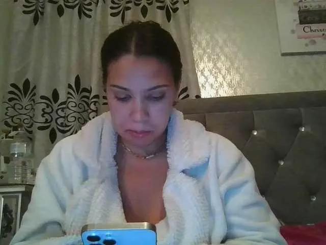 linawhite2 on BongaCams 