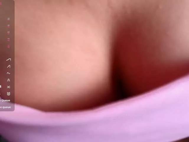 Offline LindseyFerrer on BongaCams