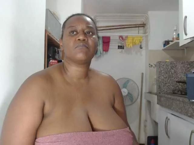 LiraRusso1 on BongaCams 