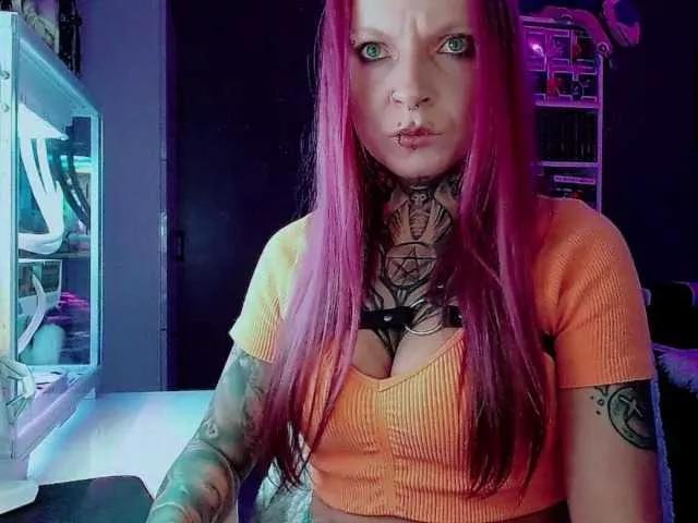 LisaModel on BongaCams 