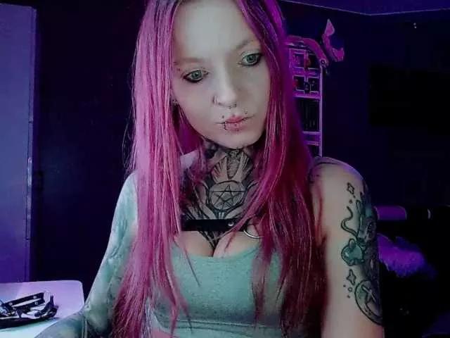 LisaModel on BongaCams 