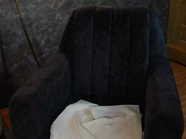 LisaRoux on BongaCams 