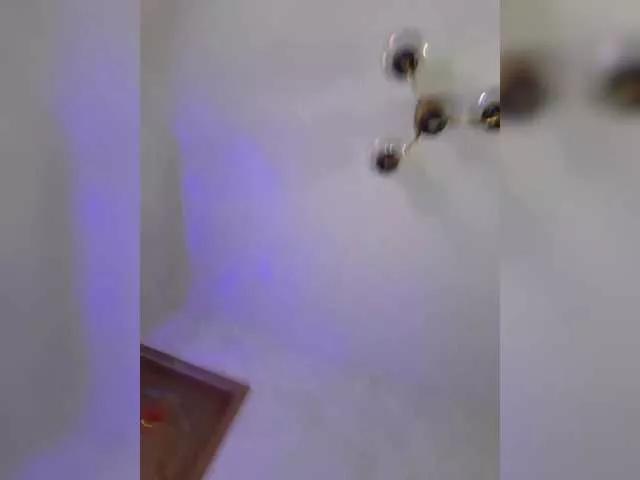 LittleDelora on BongaCams 