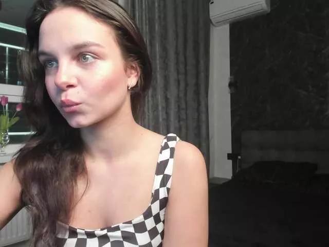 LittlePenguin on BongaCams 