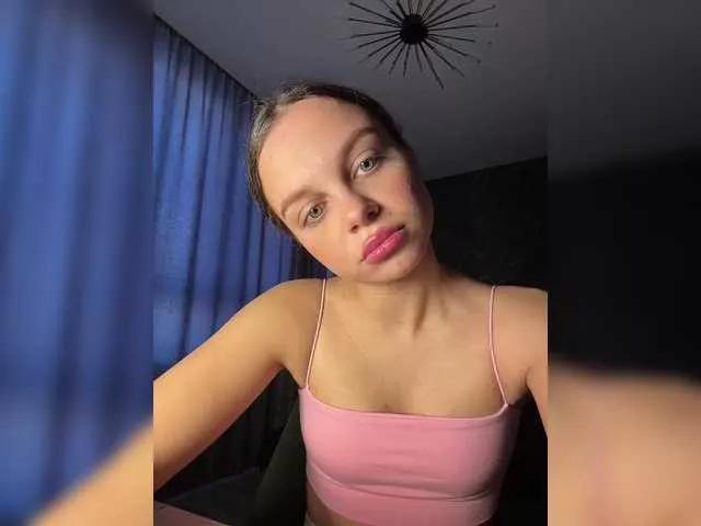 LittlePenguin on BongaCams 