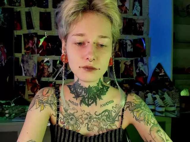 LittleSpaceMouse- on BongaCams 