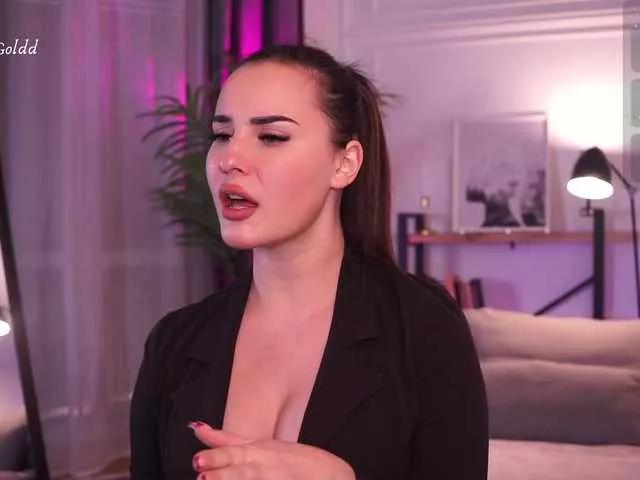 LiyaGold on BongaCams 