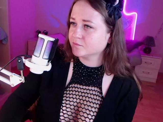 LizzyShine on BongaCams 