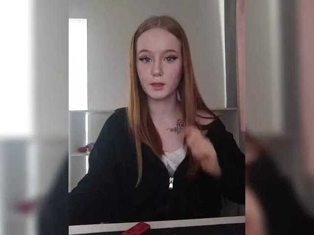 LolaMin on BongaCams 