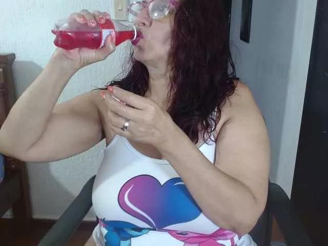 LorenaTits on BongaCams 