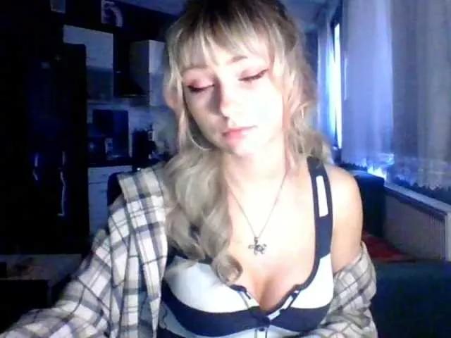 LuciaLovely on BongaCams 