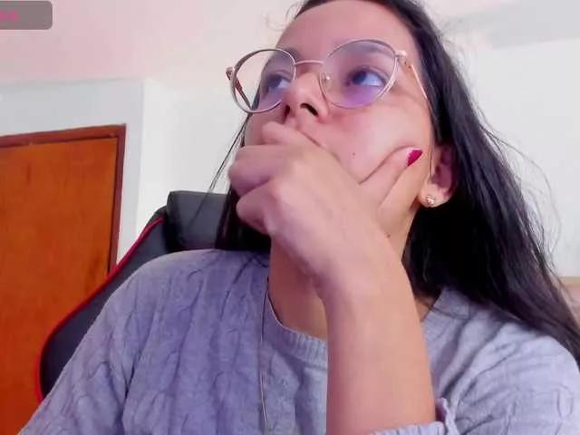 lucy-blue28 on BongaCams 