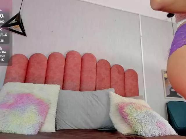 luna-zephyr on BongaCams 