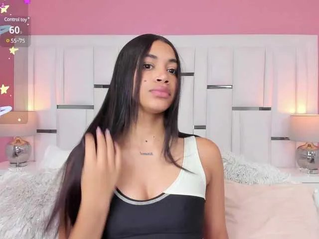 Freechat LunaRoussel on BongaCams